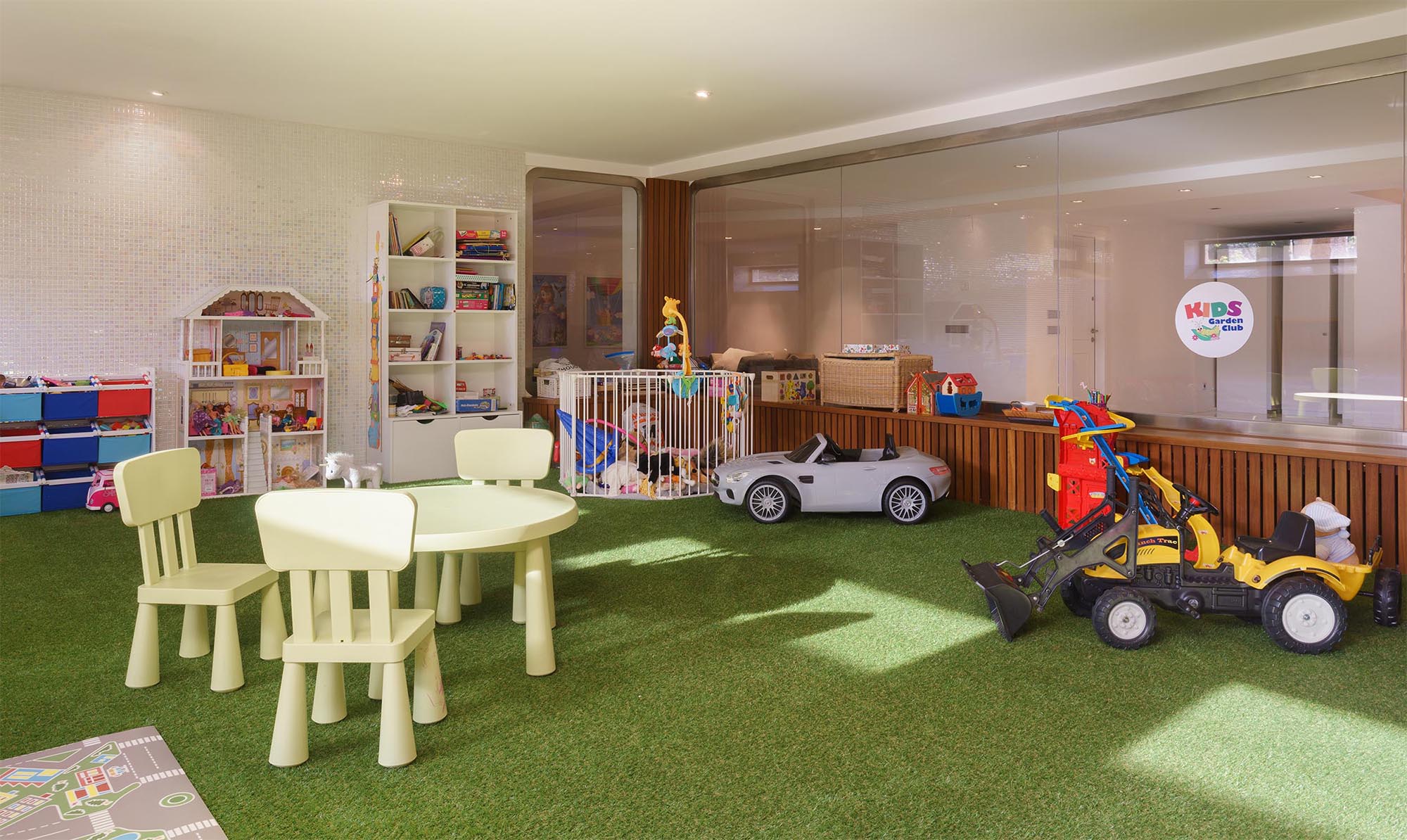 Villa Llenaire playroom